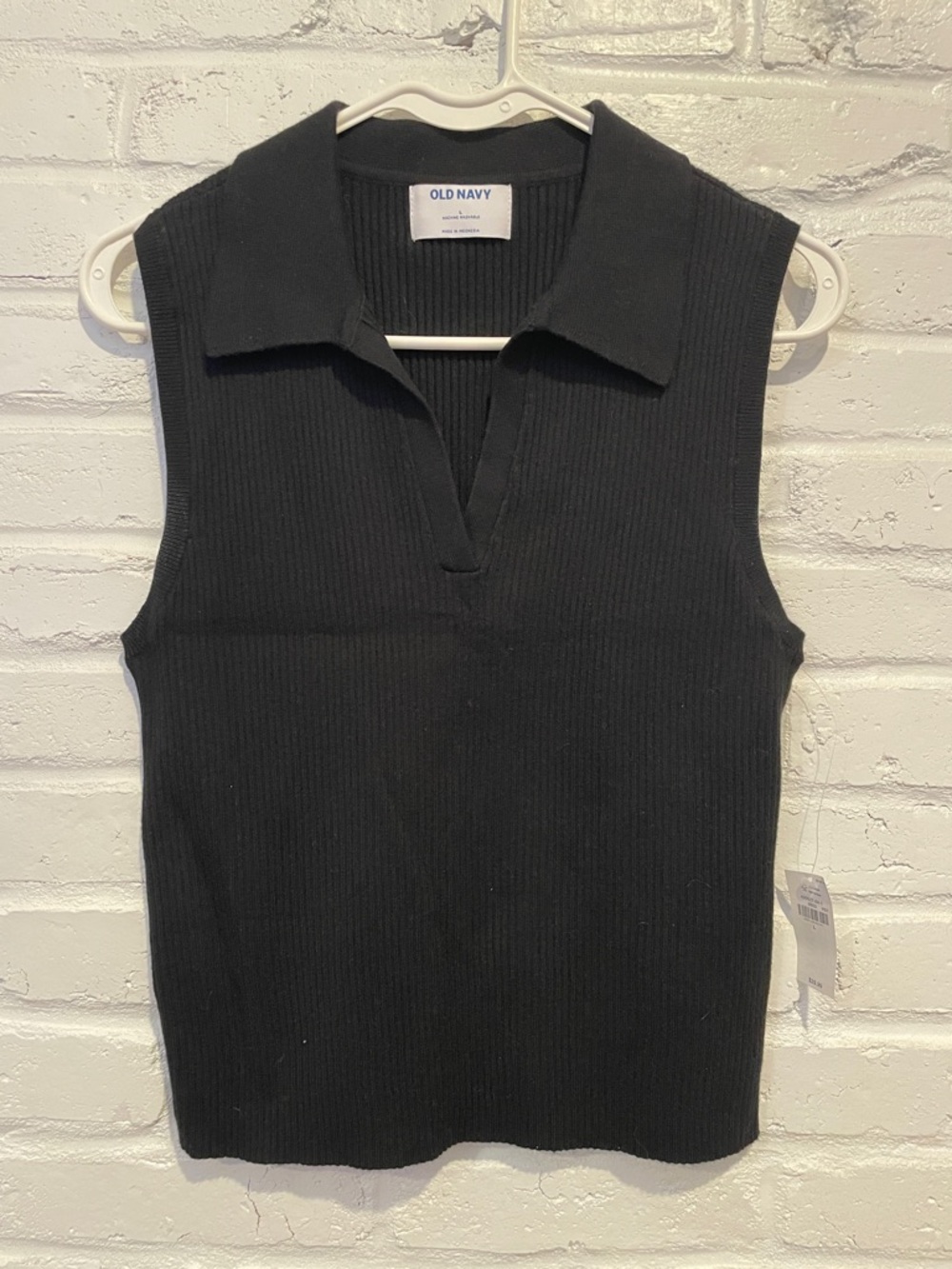 Old Navy Black Ribbed Collared Sleeveless Tank